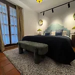 Βίλα 10 Pax Downtown The Emir's Free Parking *