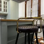 Βίλα 10 Pax Downtown The Emir's Free Parking