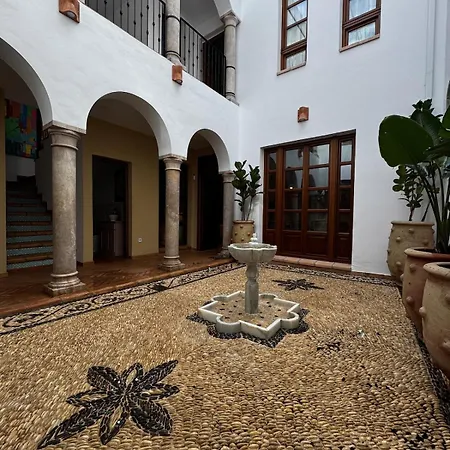 10 Pax Downtown The Emir's Free Parking * Cordoba