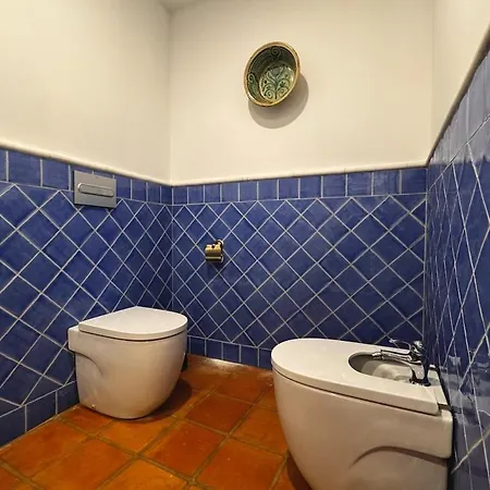 10 Pax Downtown The Emir's Free Parking Villa