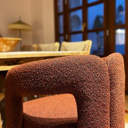 10 Pax Downtown The Emir's Free Parking Villa *