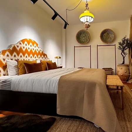 10 Pax Downtown The Emir's Free Parking Villa