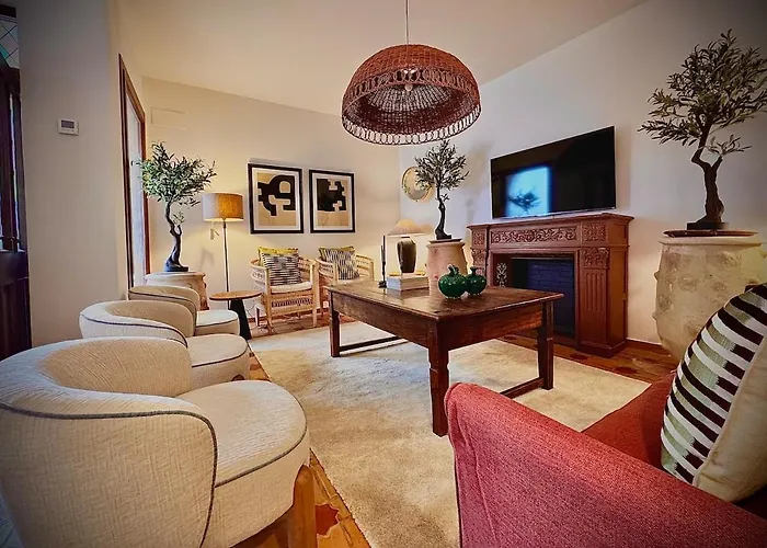 빌라 10 Pax Downtown The Emir's Free Parking