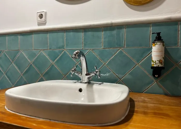 10 Pax Downtown The Emir's Free Parking * 코르도바