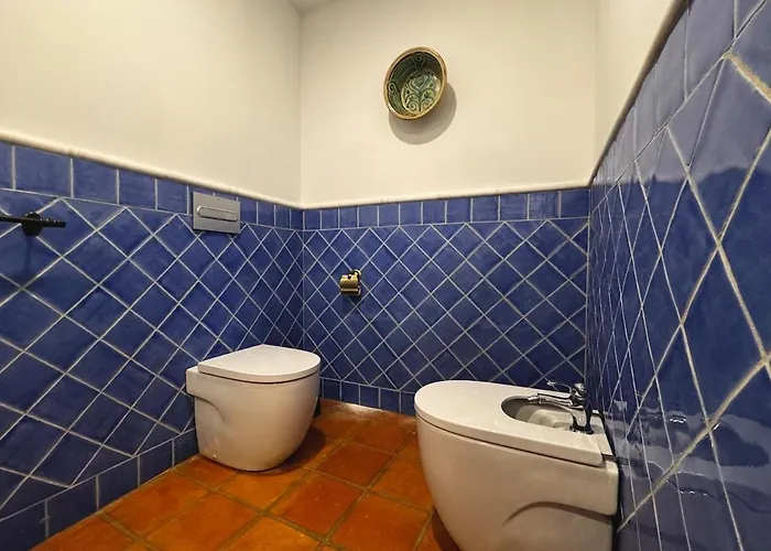 10 Pax Downtown The Emir's Free Parking Villa