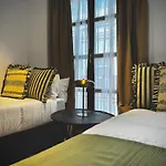 10 Pax Downtown The Emir's Free Parking Villa Cordoba