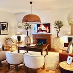 10 Pax Downtown The Emir's Free Parking Cordoba