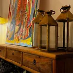 10 Pax Downtown The Emir's Free Parking Villa *