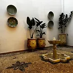 Villa 10 Pax Downtown The Emir's Free Parking