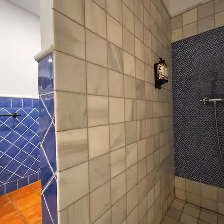 别墅 10 Pax Downtown The Emir's Free Parking *